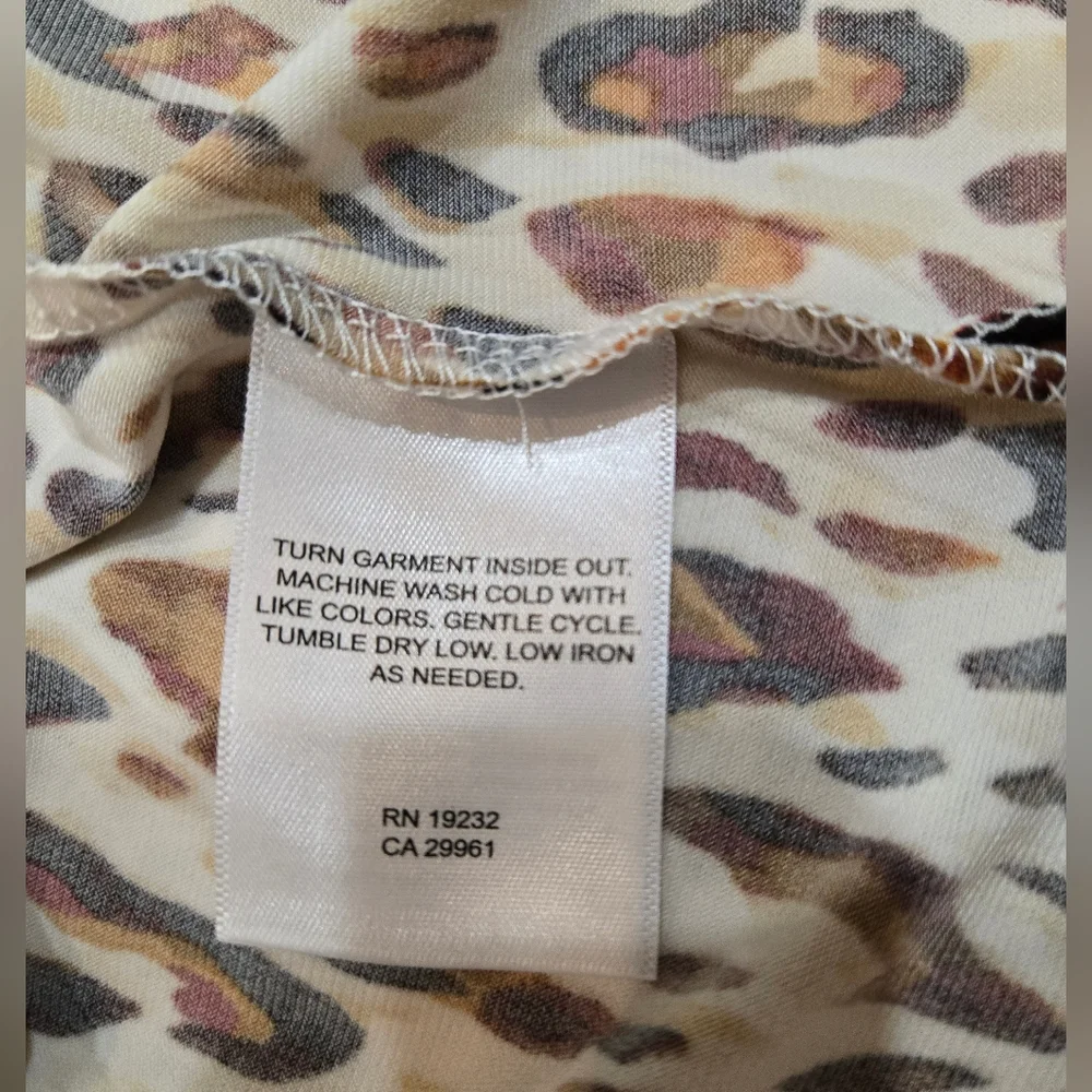 ALFRED DUNNER ANIMAL PRINT LONG SLEEVE BLOUSE PETITE Sz PM - Picture 8 of 9